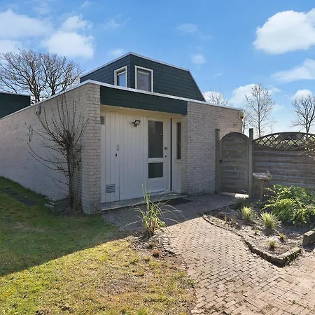 Linde 5 - Klepperstee Ouddorp Met Jacuzzi - Not For Companies Holiday home Ouddorp